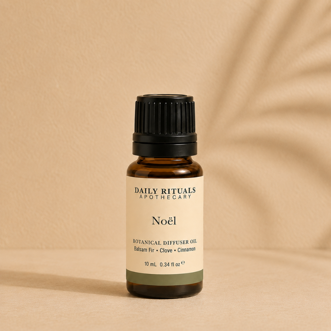 Noël limited edition aromatherapy set with aura mist and diffuser oil. Balsam fir, cinnamon and clove. Natural, vegan, made in Australia. Shop the festive ritual.
